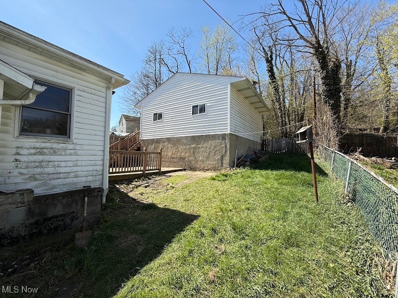 215 N 8th Street, Martins Ferry, Ohio image 4