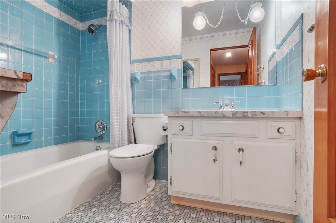 Merlos Golden Park - Residential