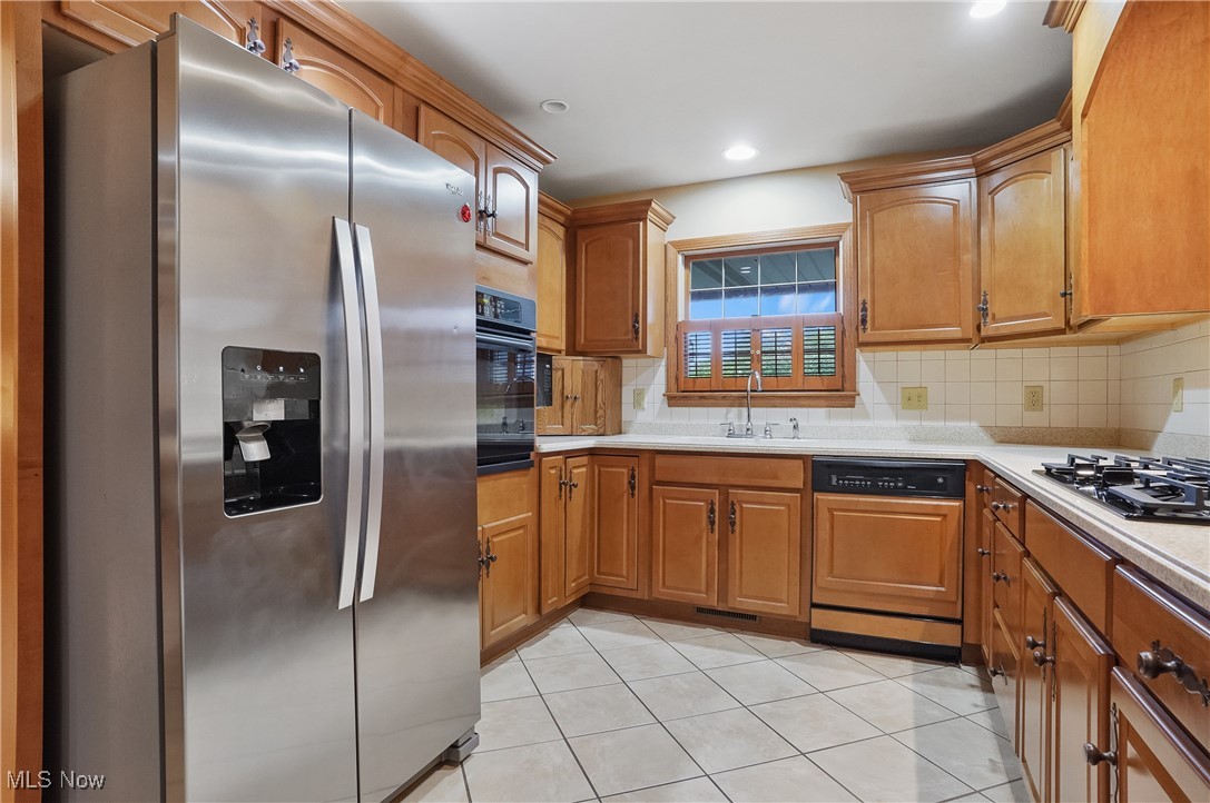 Merlos Golden Park - Residential