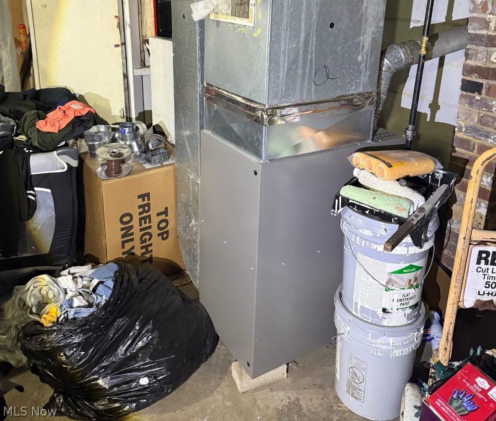 Neufer Brothers 01 - Residential Income