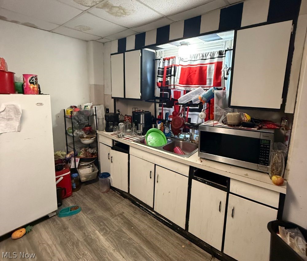 Neufer Brothers 01 - Residential Income