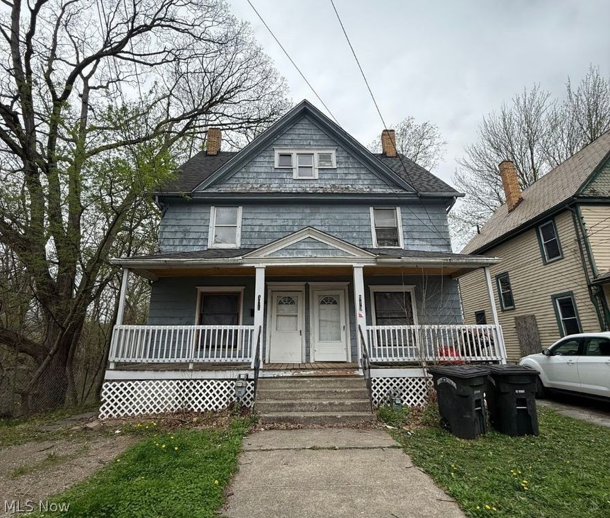 Duplex investment opportunity in Elyria featuring two units, each offering 2 bedrooms and 1 bathroom, providing strong rental appeal and flexibility for investors. One unit is currently occupied at $800/month on a month-to-month lease, while the second unit is vacant, offering immediate value-add potential through lease-up or rent increases. Tenants are responsible for all utilities, including water, helping keep operating expenses low. Seller also owns multiple properties throughout Cleveland, Lorain, and Akron and is willing to sell properties individually or as packaged portfolios, giving buyers the flexibility to pick and choose assets to fit their investment strategy.