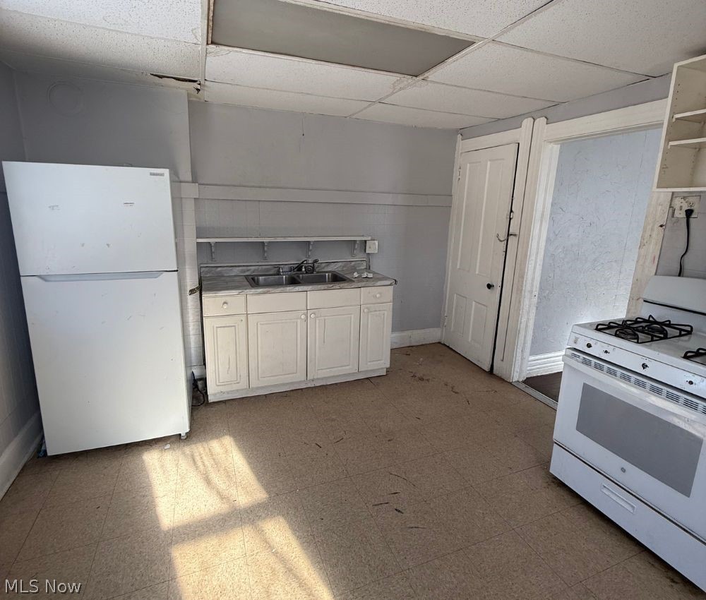 Neufer Brothers 01 - Residential Income