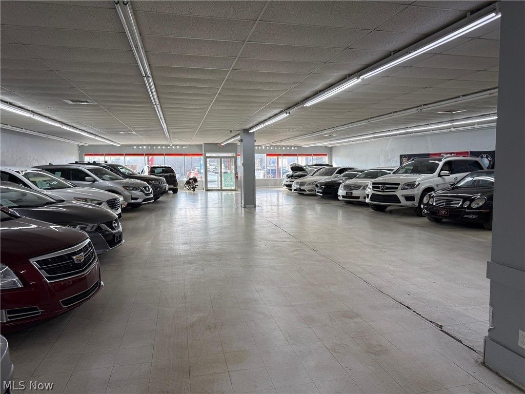 Photo of 4633 Northfield Road, North Randall, OH 44128 (MLS # 5192914)