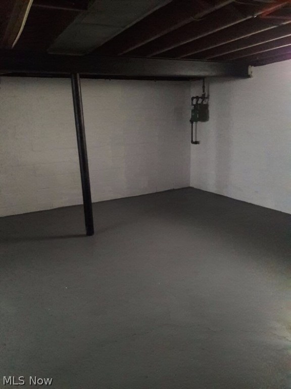 Mayfield Hlnds Sub 2 - Residential Lease