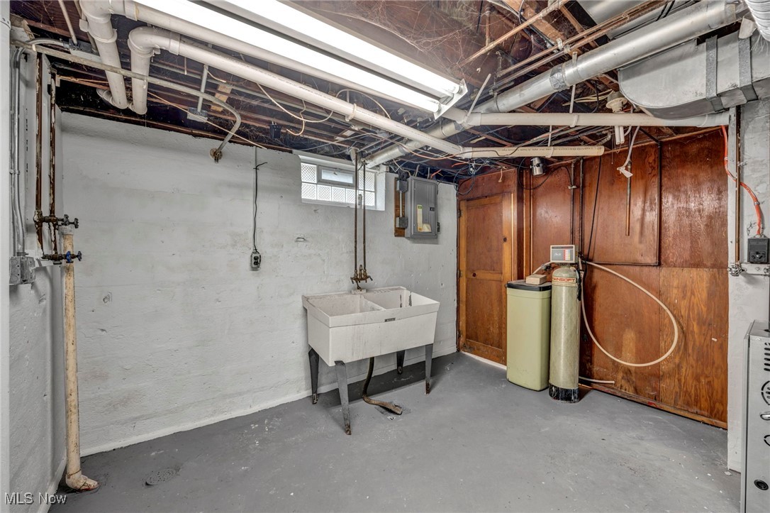 Derwald-Stewart Cos Center Ki - Residential