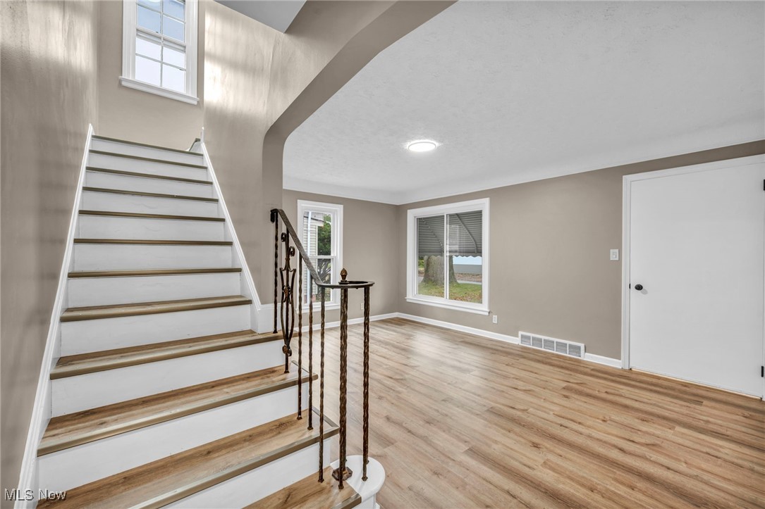 Derwald-Stewart Cos Center Ki - Residential