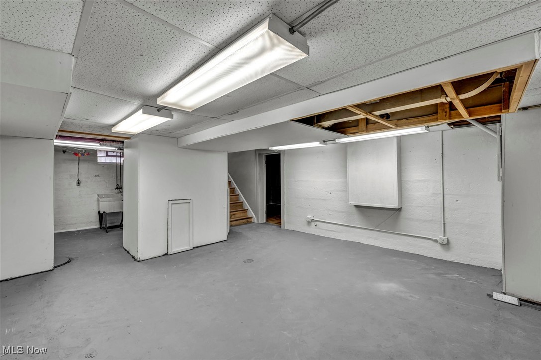 Derwald-Stewart Cos Center Ki - Residential