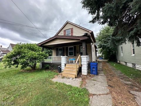 3819 E 54 Street, Cleveland, OH 44105 - #: 5152970