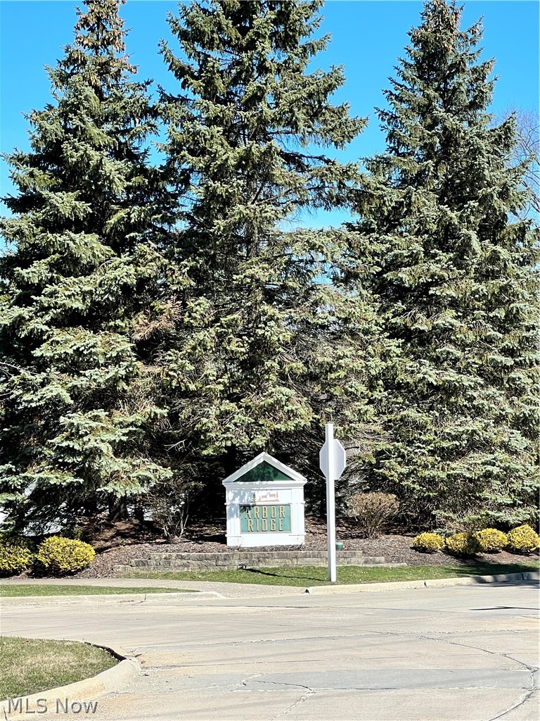 Arbor Ridge - Residential