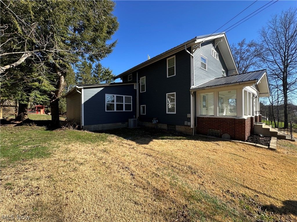 Photo of 6123 Fairdale Drive, Cambridge, OH 43725 (MLS # 5192009)