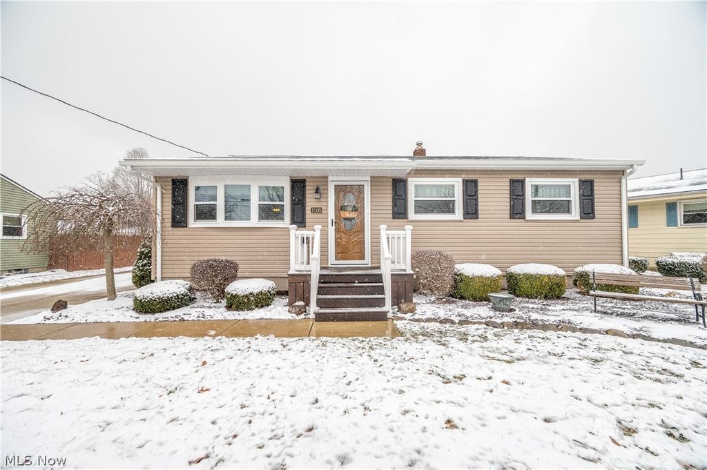 Photo of 1503 Gypsy Lane, Niles, OH 44446 (MLS # 5188440)
