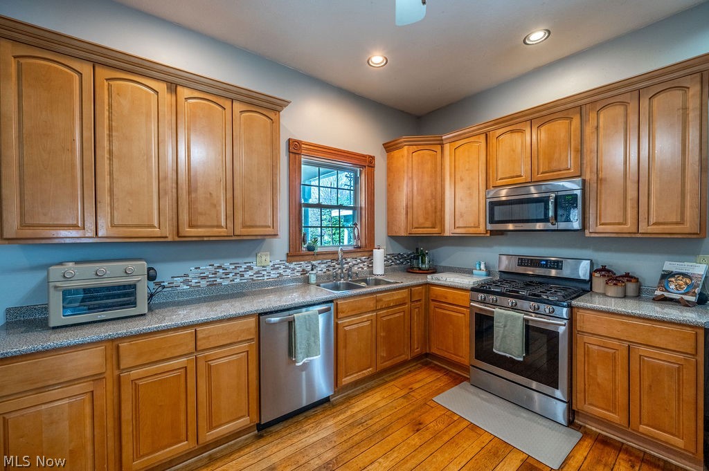 Roes Adn - Residential