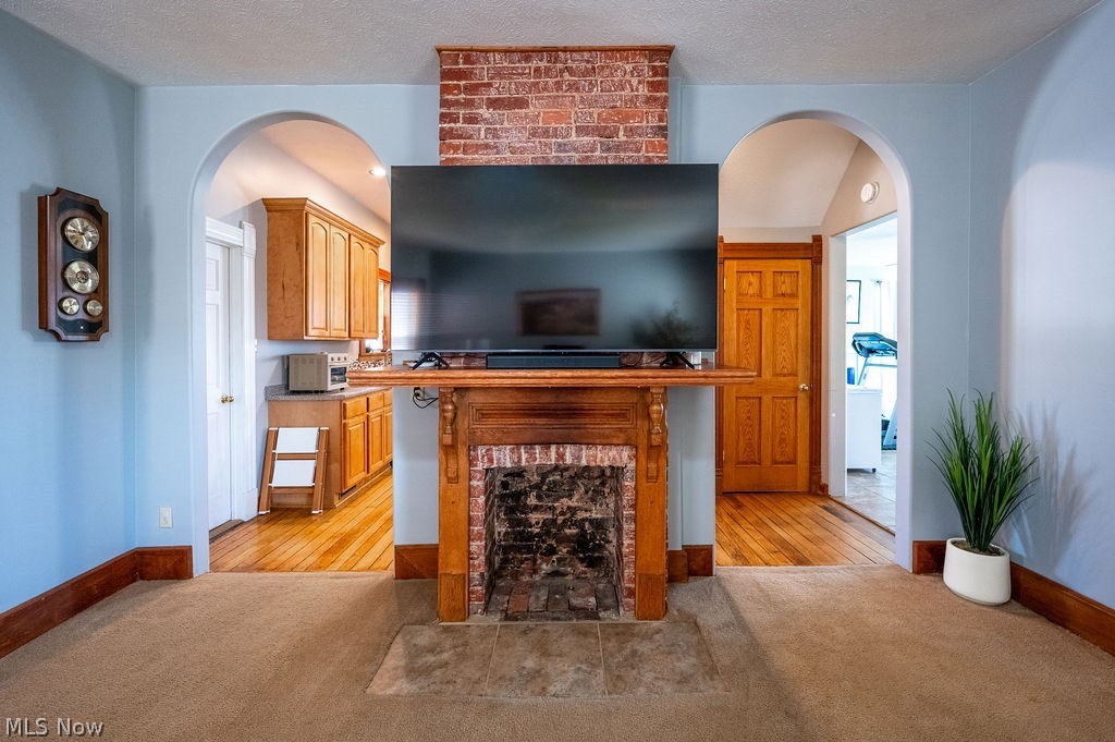 Roes Adn - Residential