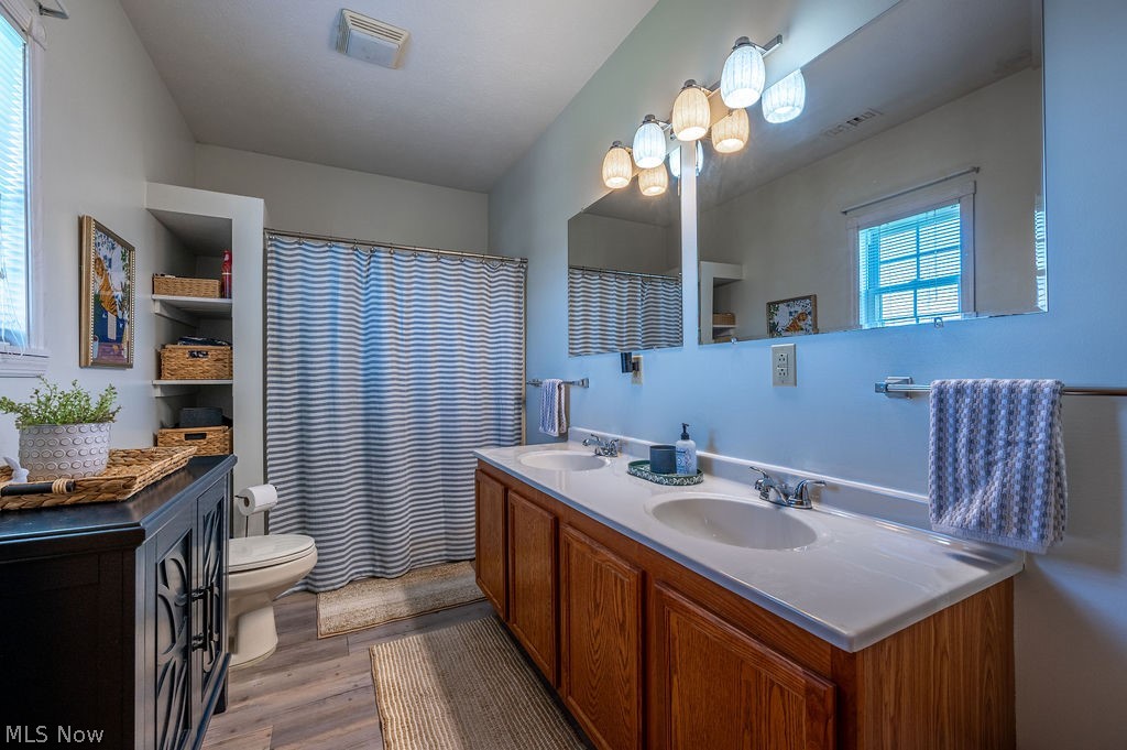 Roes Adn - Residential