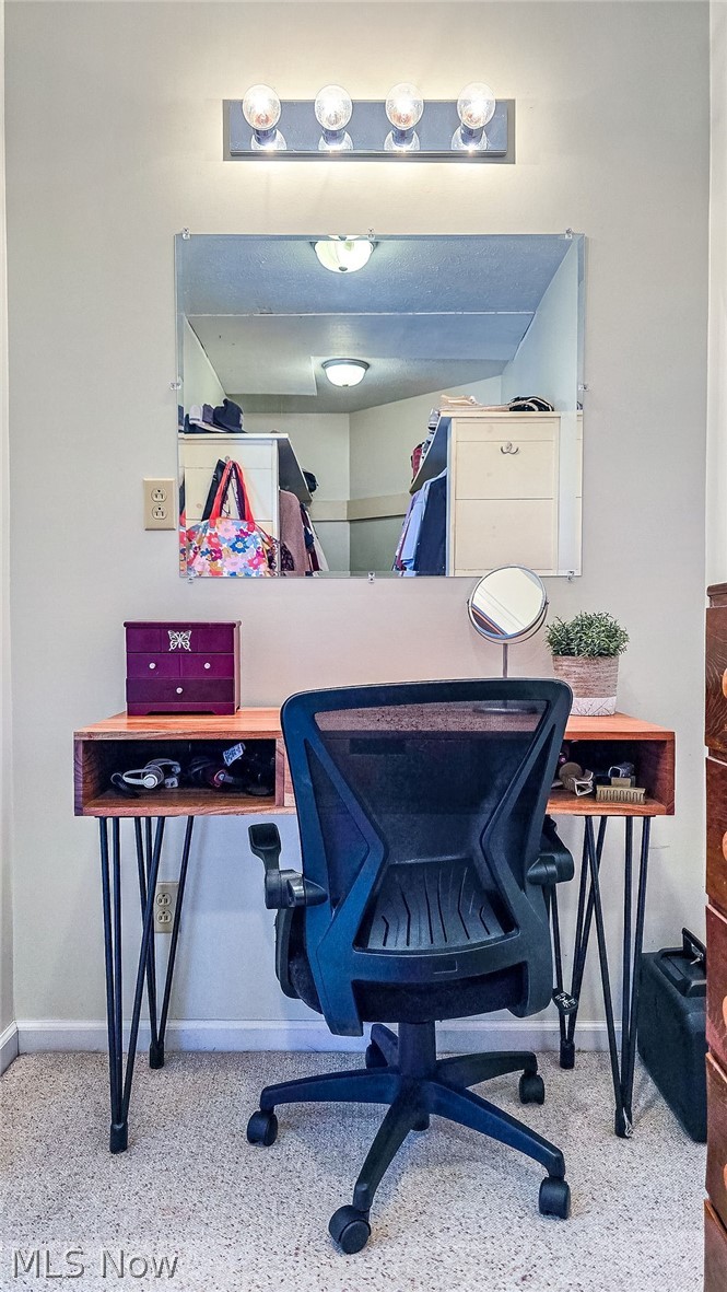 Roes Adn - Residential