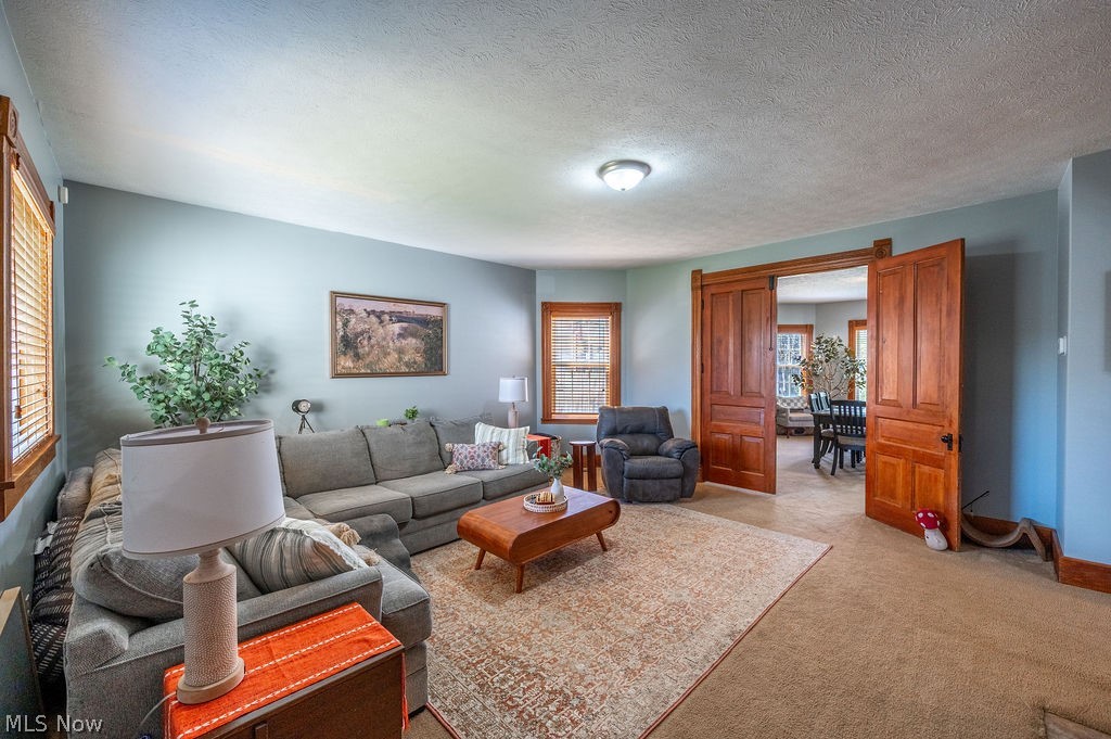 Roes Adn - Residential