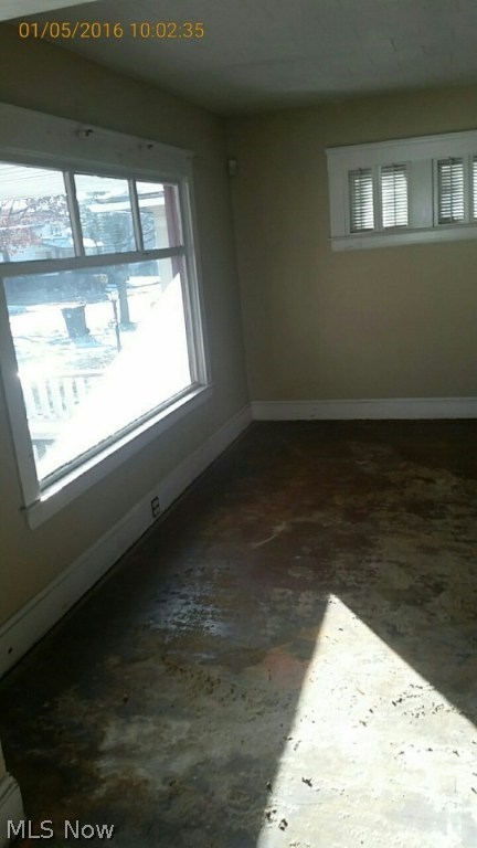 Hills & Frisbies - Residential