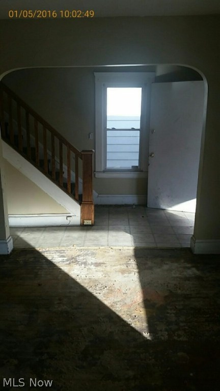 Hills & Frisbies - Residential