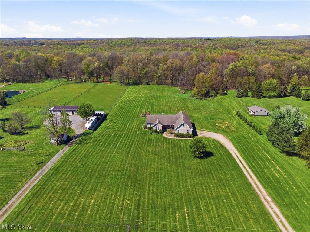 Photo of 5859 Winchell Road, Hiram, OH 44234 (MLS # 5207573)