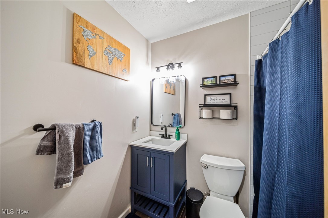 6466 Clearair Drive, Mentor, Ohio image 31