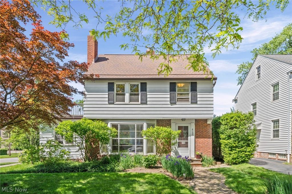 Photo of 4137 Bushnell Road, University Heights, OH 44118 (MLS # 5212563)