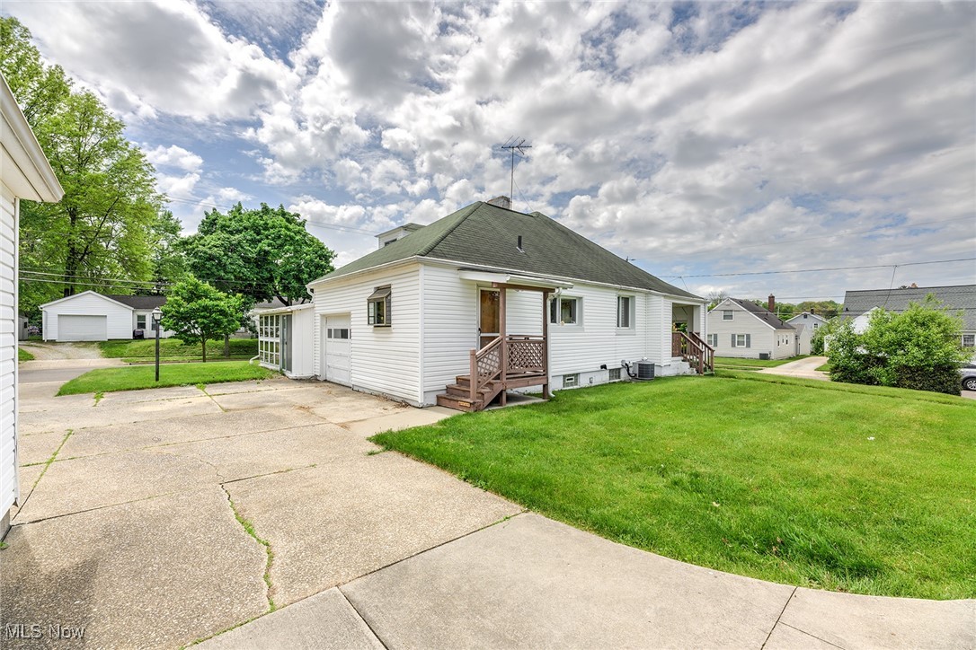 461 Boyd Avenue, Akron, Ohio image 34