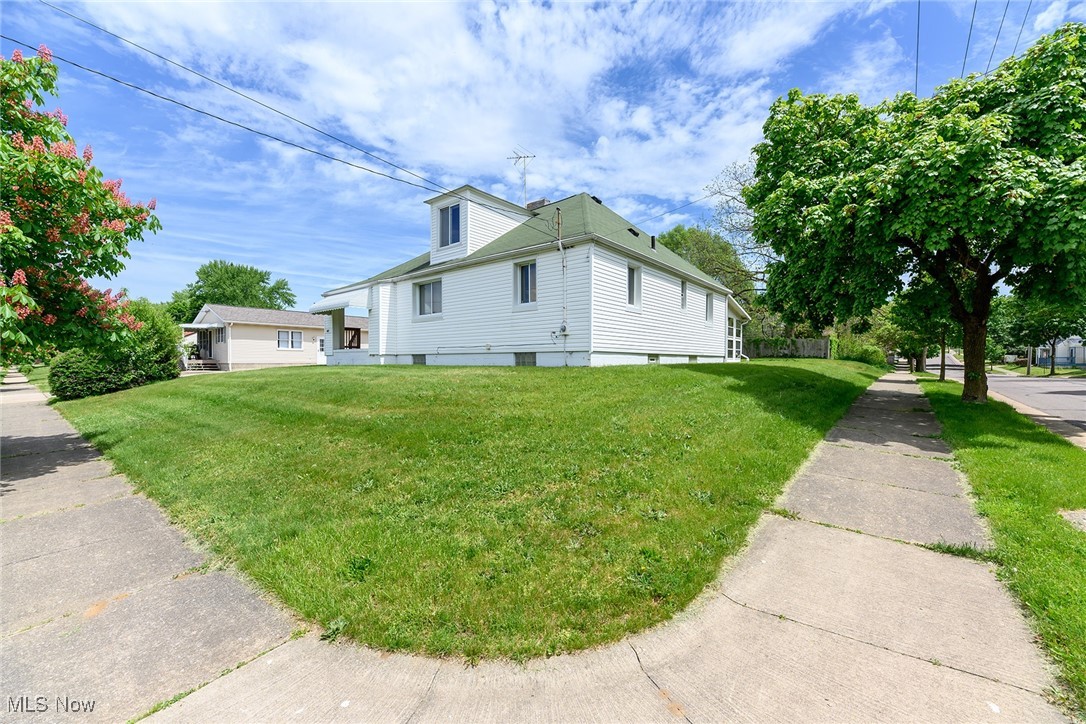 461 Boyd Avenue, Akron, Ohio image 36