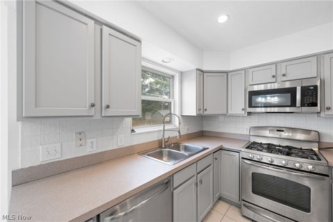 Tiny photo for 29008 Uxbridge Drive, Willowick, OH 44095 (MLS # 5187373)