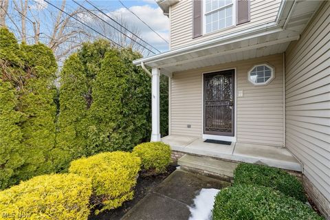 Tiny photo for 29008 Uxbridge Drive, Willowick, OH 44095 (MLS # 5187373)