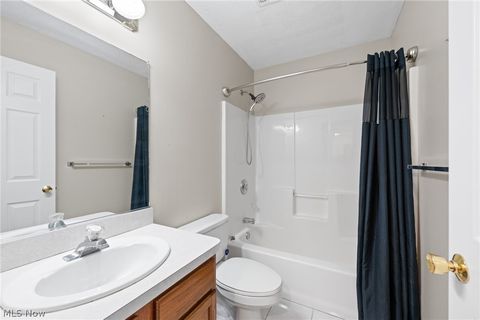 Tiny photo for 29008 Uxbridge Drive, Willowick, OH 44095 (MLS # 5187373)