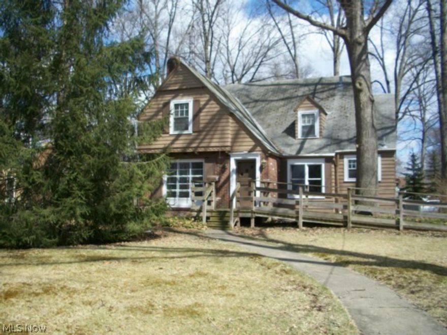 Classic Gibson Split features 4 Bedrooms, Large Living room & Dining room, all with refinished hardwood floors. Partial basement that houses the Laundry  room, Large attic, 2 car garage, Concrete Patio & Sun Porch,  Handicapped ramp. Located on Corner lot on Lovely Genesee​​‌​​​​‌​‌​​​‌‌​​​‌‌‌​​‌​​‌‌​​​​ NE