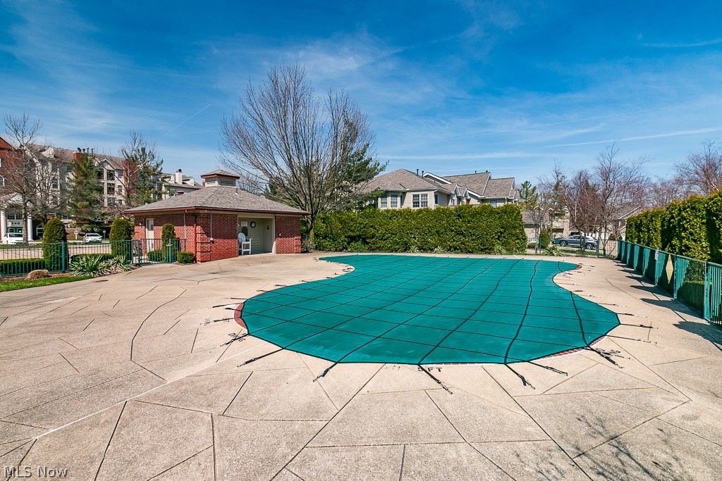 Fox Hollow/Woodhawk Condo - Residential