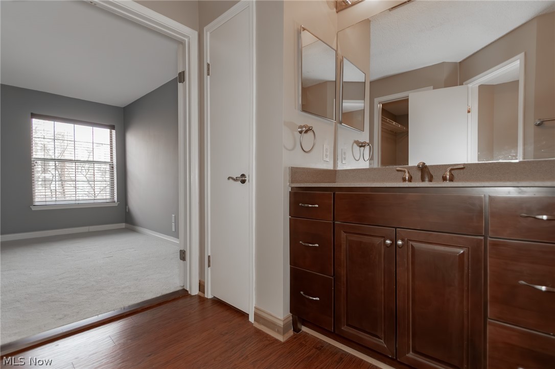 Fox Hollow/Woodhawk Condo - Residential