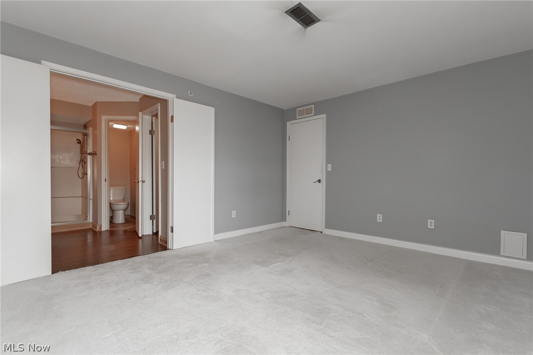 Fox Hollow/Woodhawk Condo - Residential