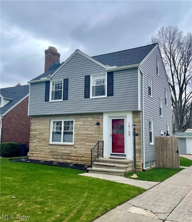 Main image without alt text