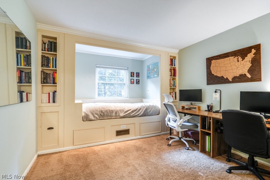 English Oaks Condo - Residential