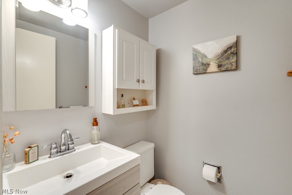 English Oaks Condo - Residential