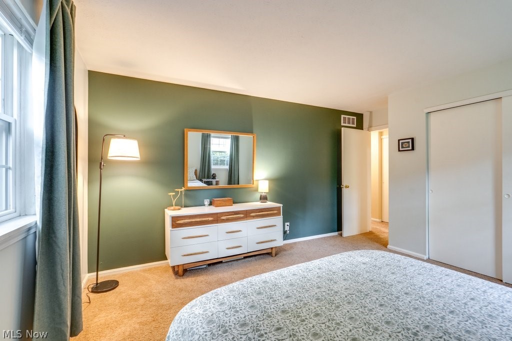 English Oaks Condo - Residential