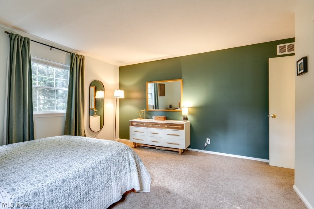 English Oaks Condo - Residential