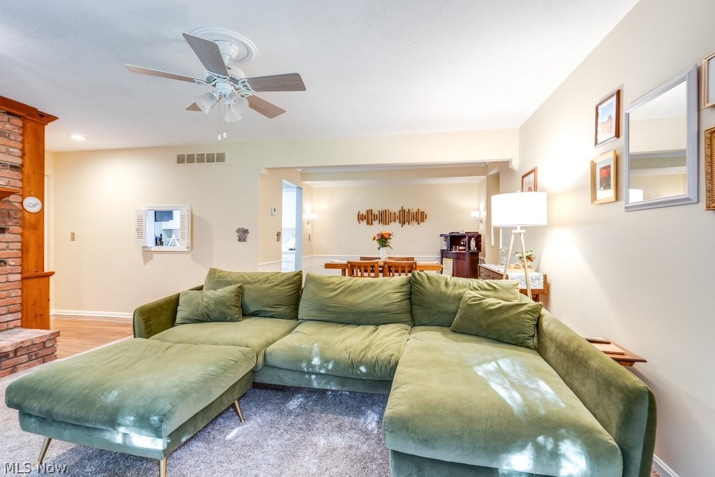 English Oaks Condo - Residential