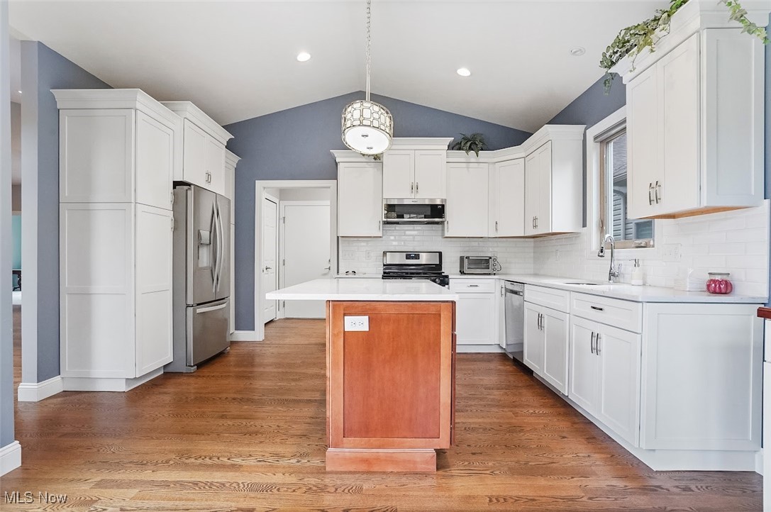 Bradford Pointe - Residential