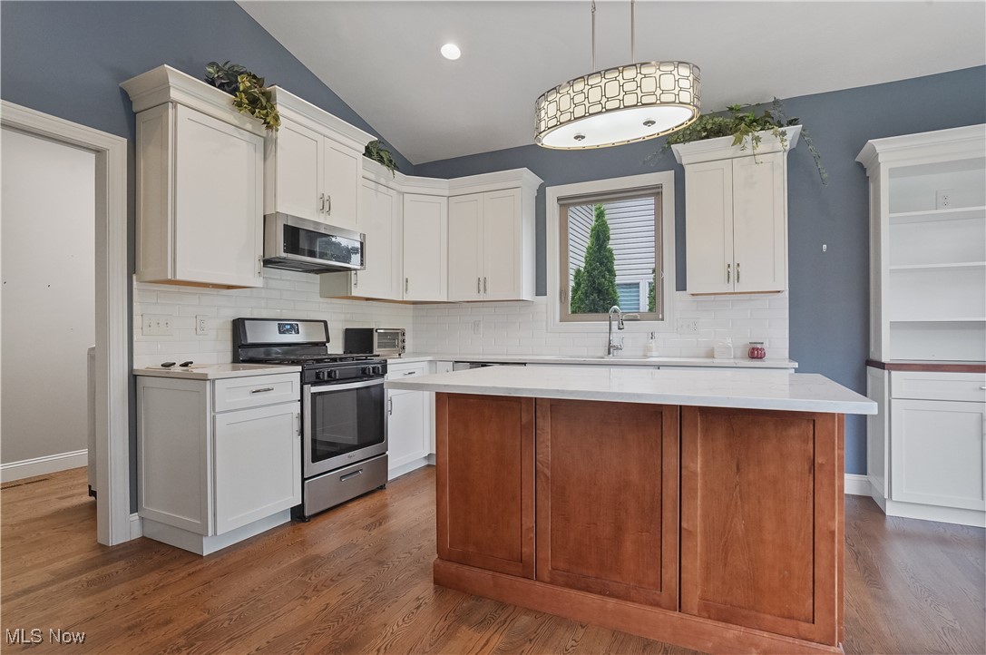 Bradford Pointe - Residential