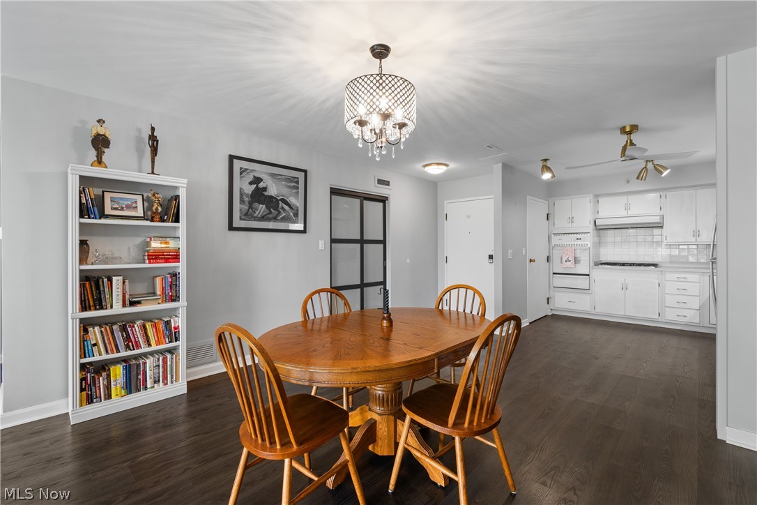 Carlton House Condominiums - Residential