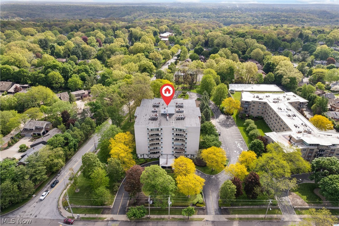 Carlton House Condominiums - Residential