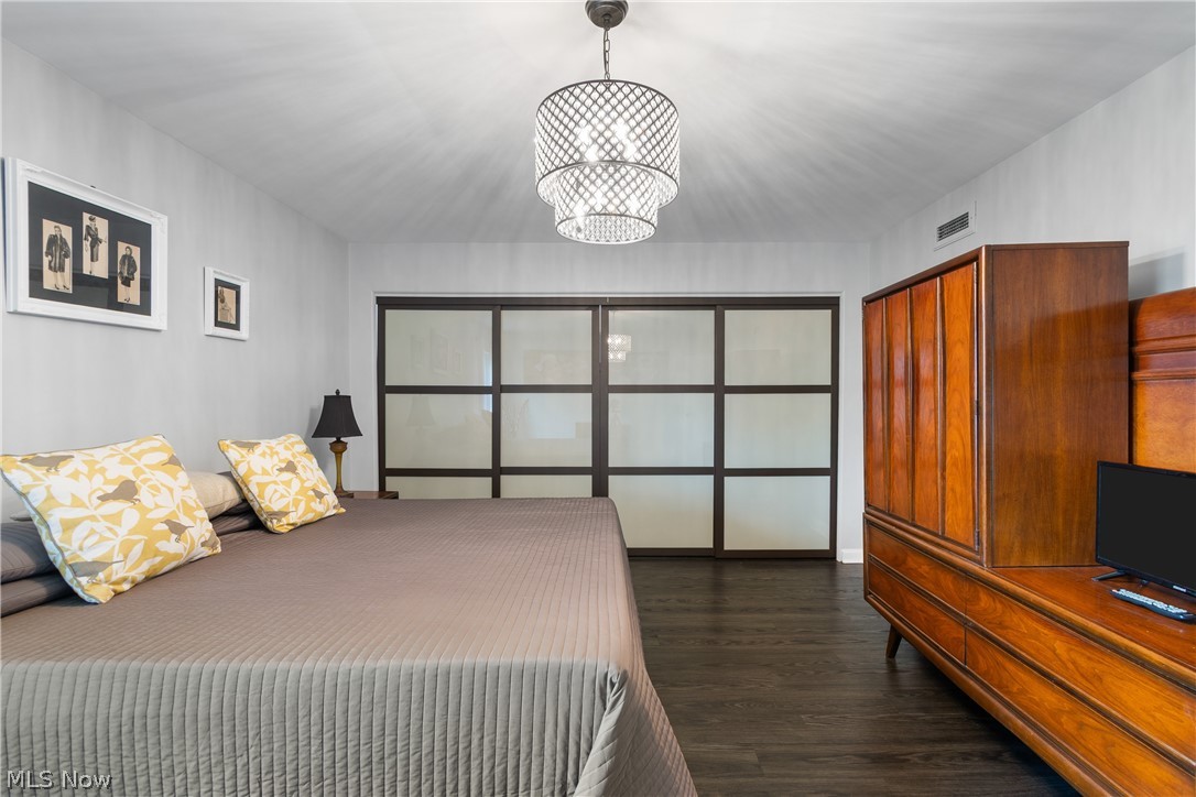 Carlton House Condominiums - Residential