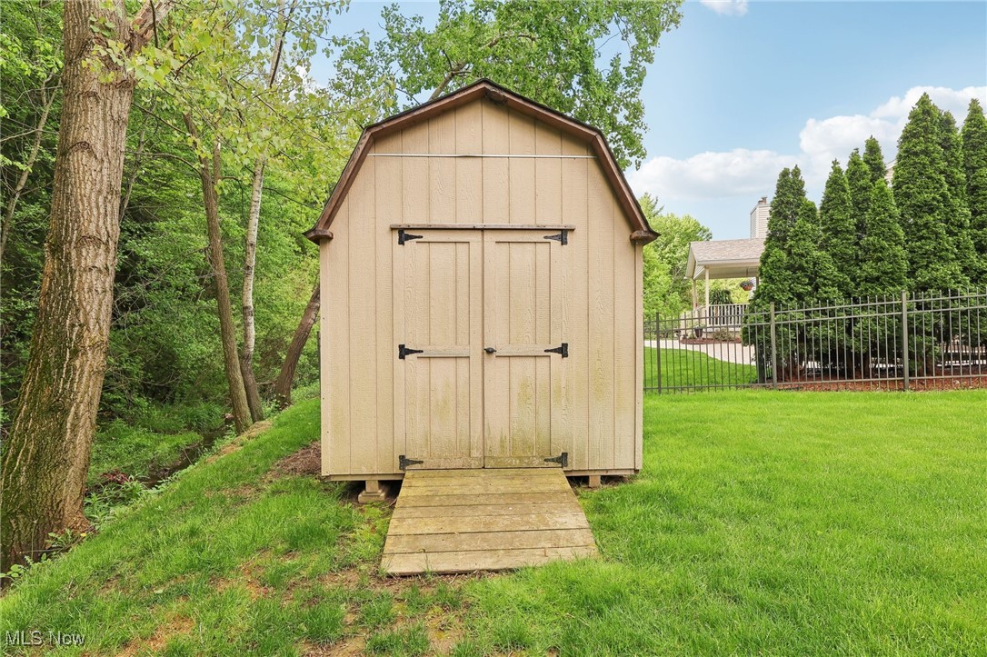 1957 Old Farm Trail, Austintown, Ohio image 41