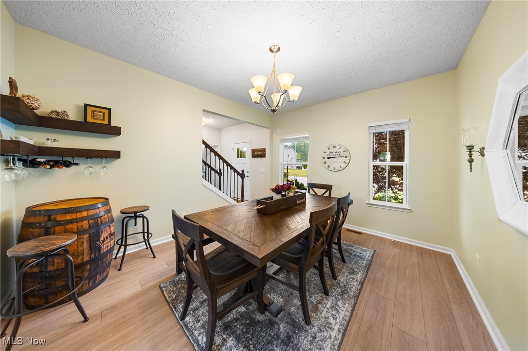 6539 Stoneyridge Drive, Medina, Ohio image 9