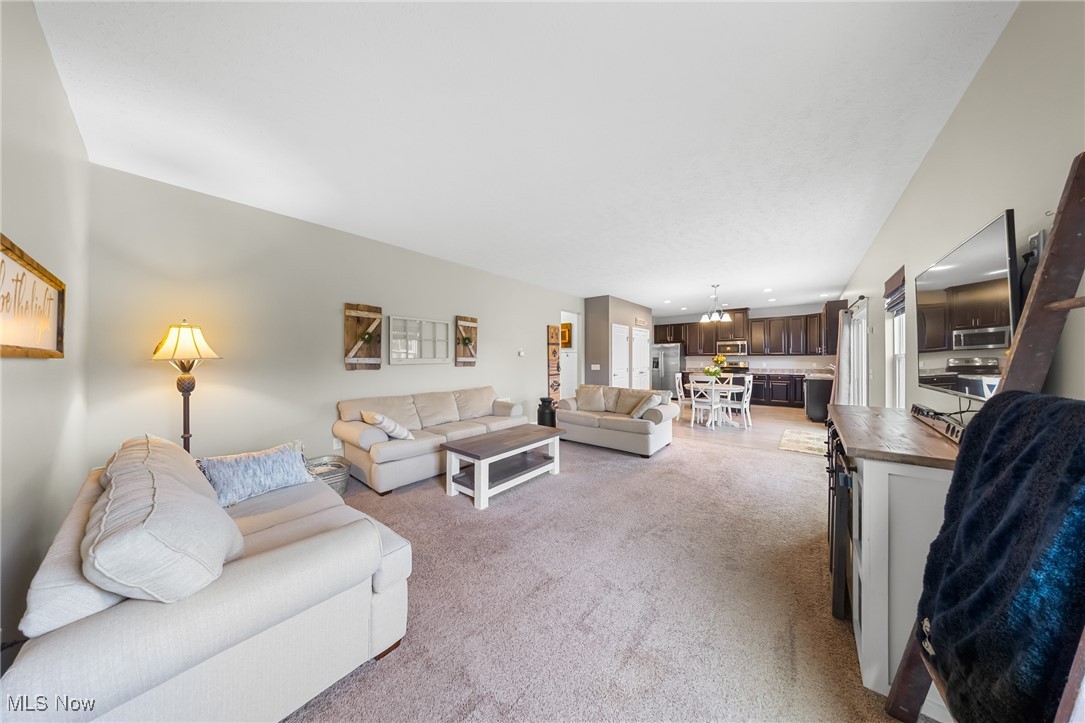 6539 Stoneyridge Drive, Medina, Ohio image 5