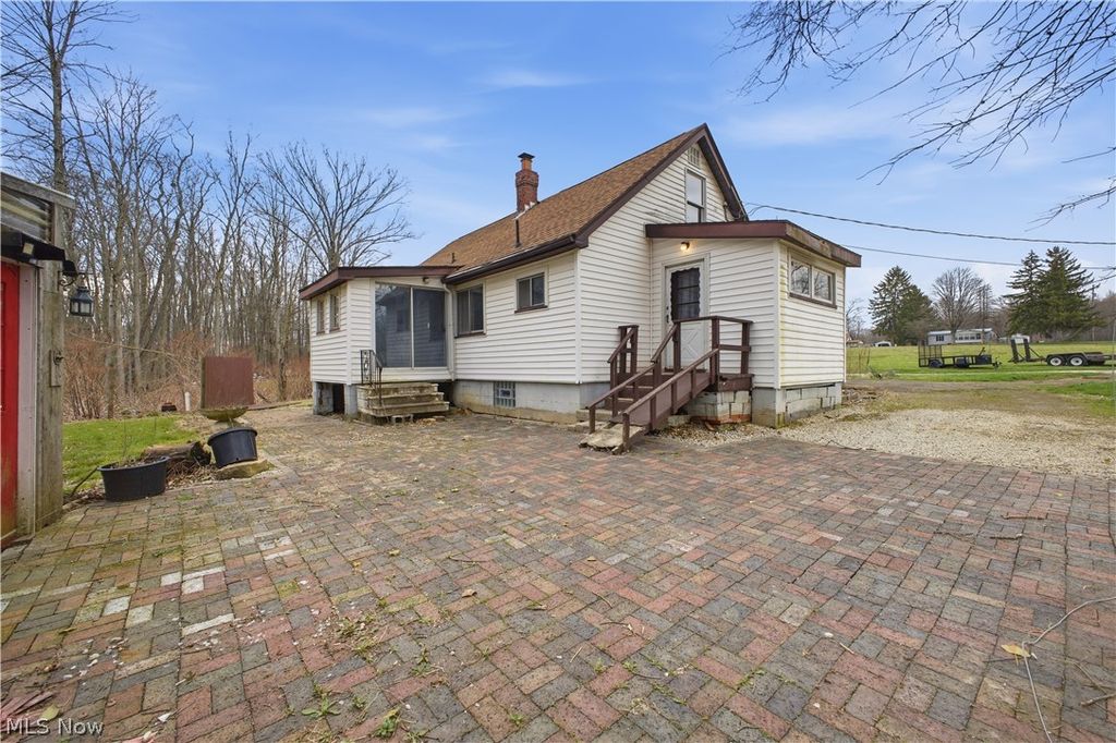 Photo of 1110 Niles Vienna Road, Vienna, OH 44473 (MLS # 5200392)